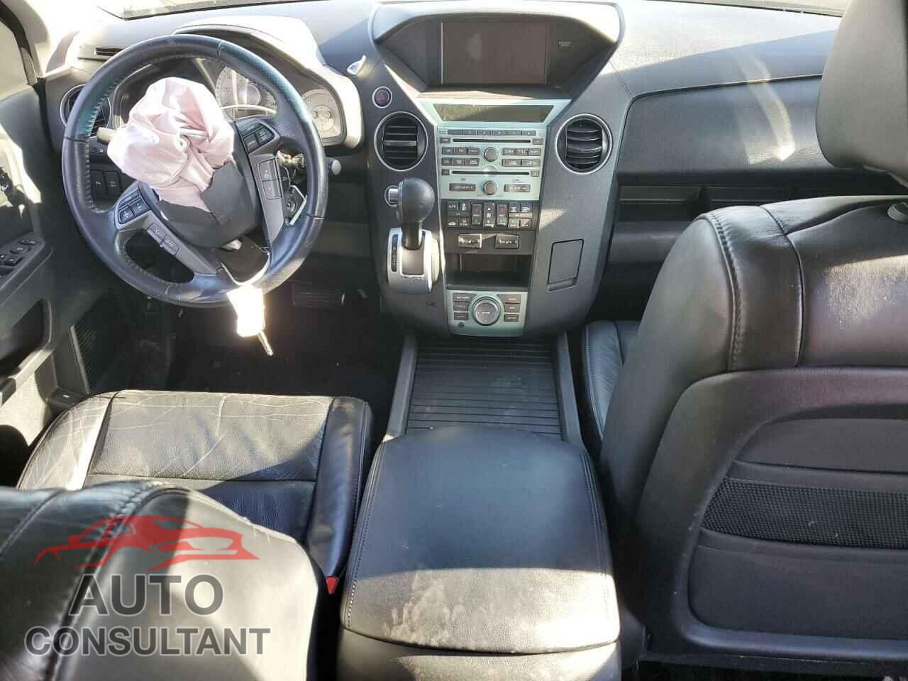 HONDA PILOT 2011 - 5FNYF4H92BB061088