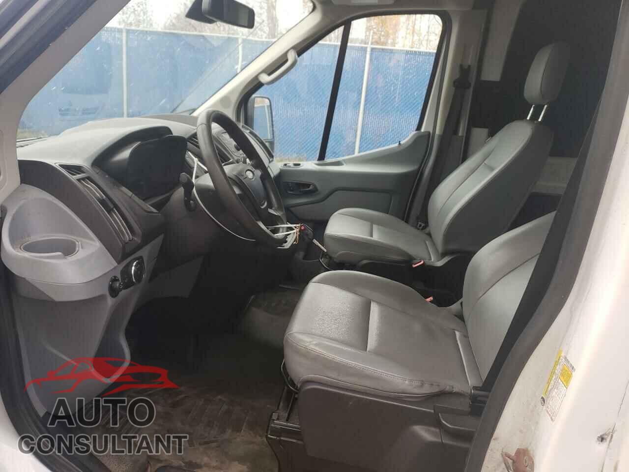 FORD TRANSIT 2017 - 1FTYR2XM5HKA78805