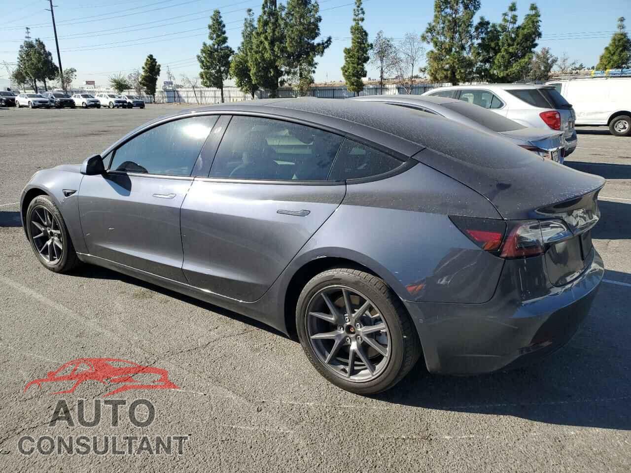 TESLA MODEL 3 2022 - 5YJ3E1EA5NF330327