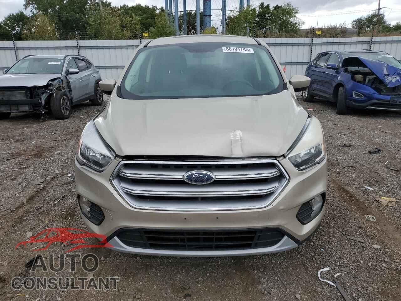 FORD ESCAPE 2017 - 1FMCU0GD6HUD08879