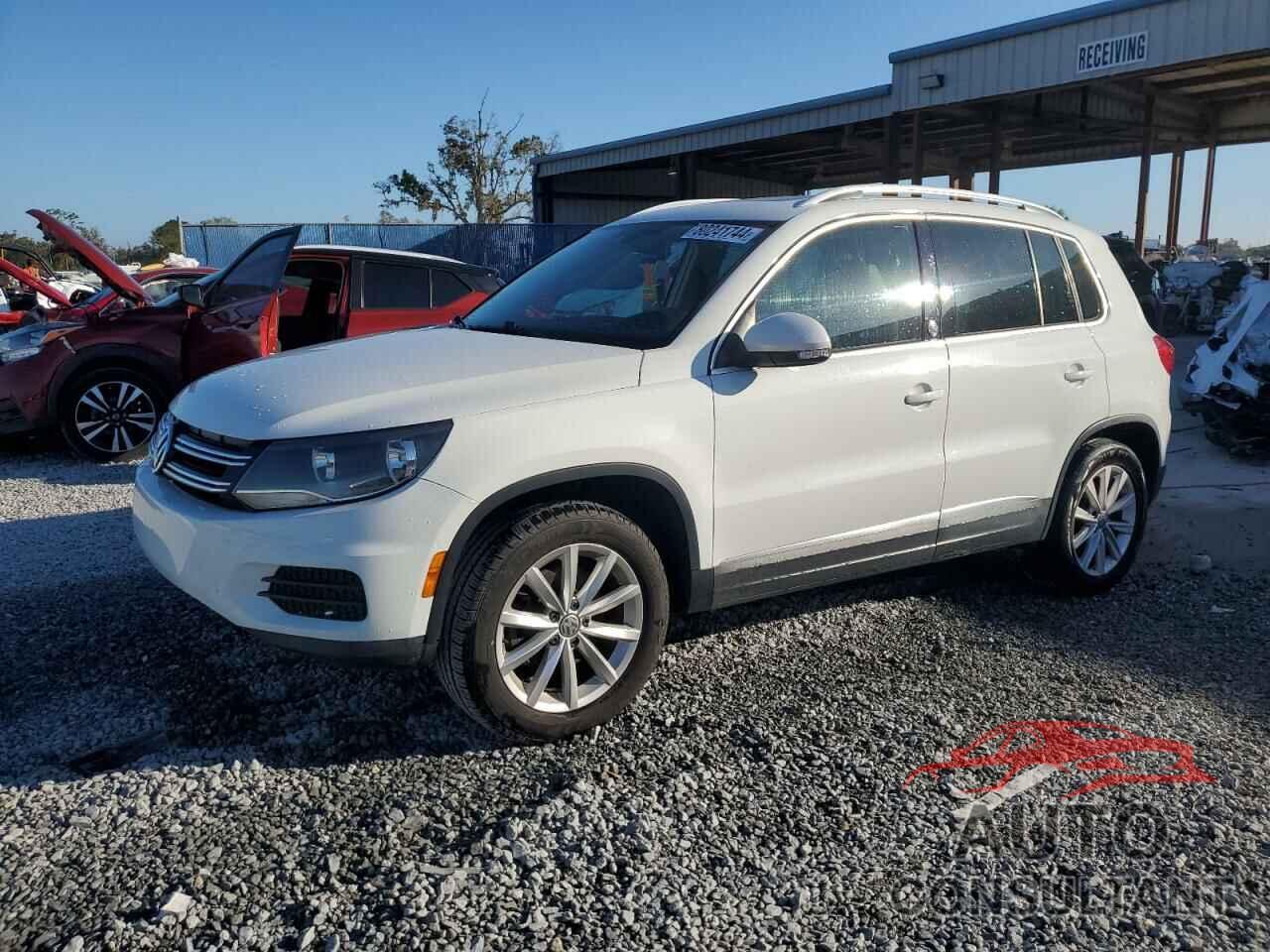 VOLKSWAGEN TIGUAN 2017 - WVGRV7AX5HK002951