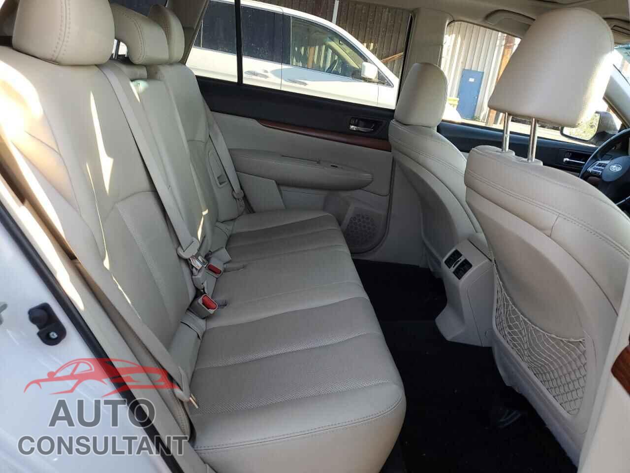 SUBARU OUTBACK 2013 - 4S4BRDPCXD2239406