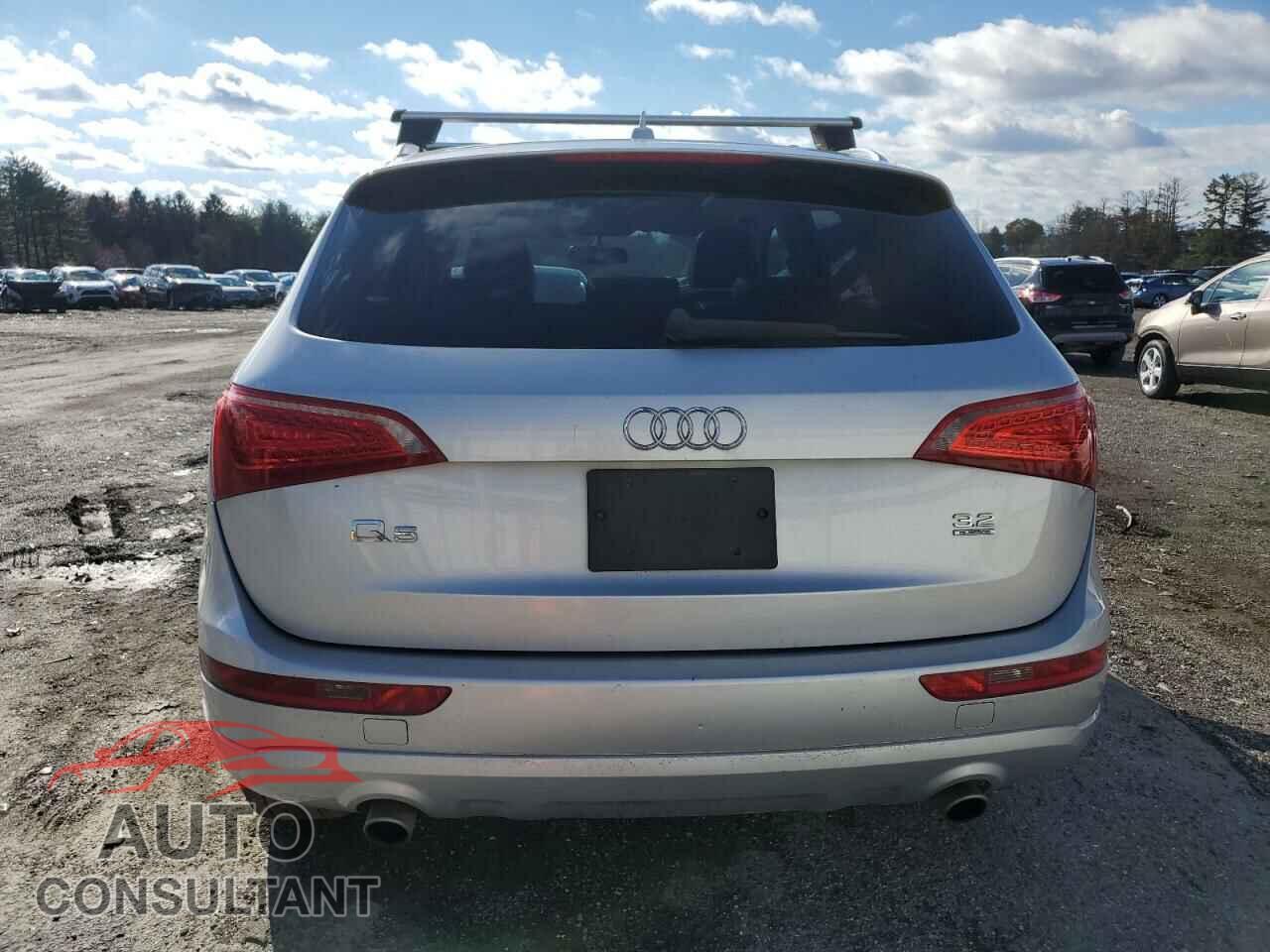 AUDI Q5 2010 - WA1CKAFP9AA032520