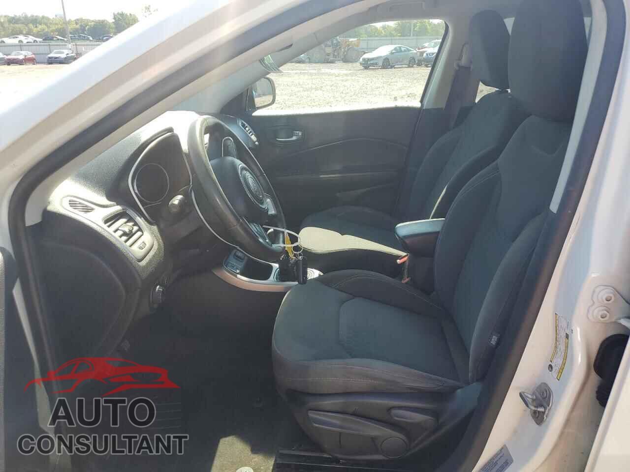 JEEP COMPASS 2017 - 3C4NJCAB3HT669723