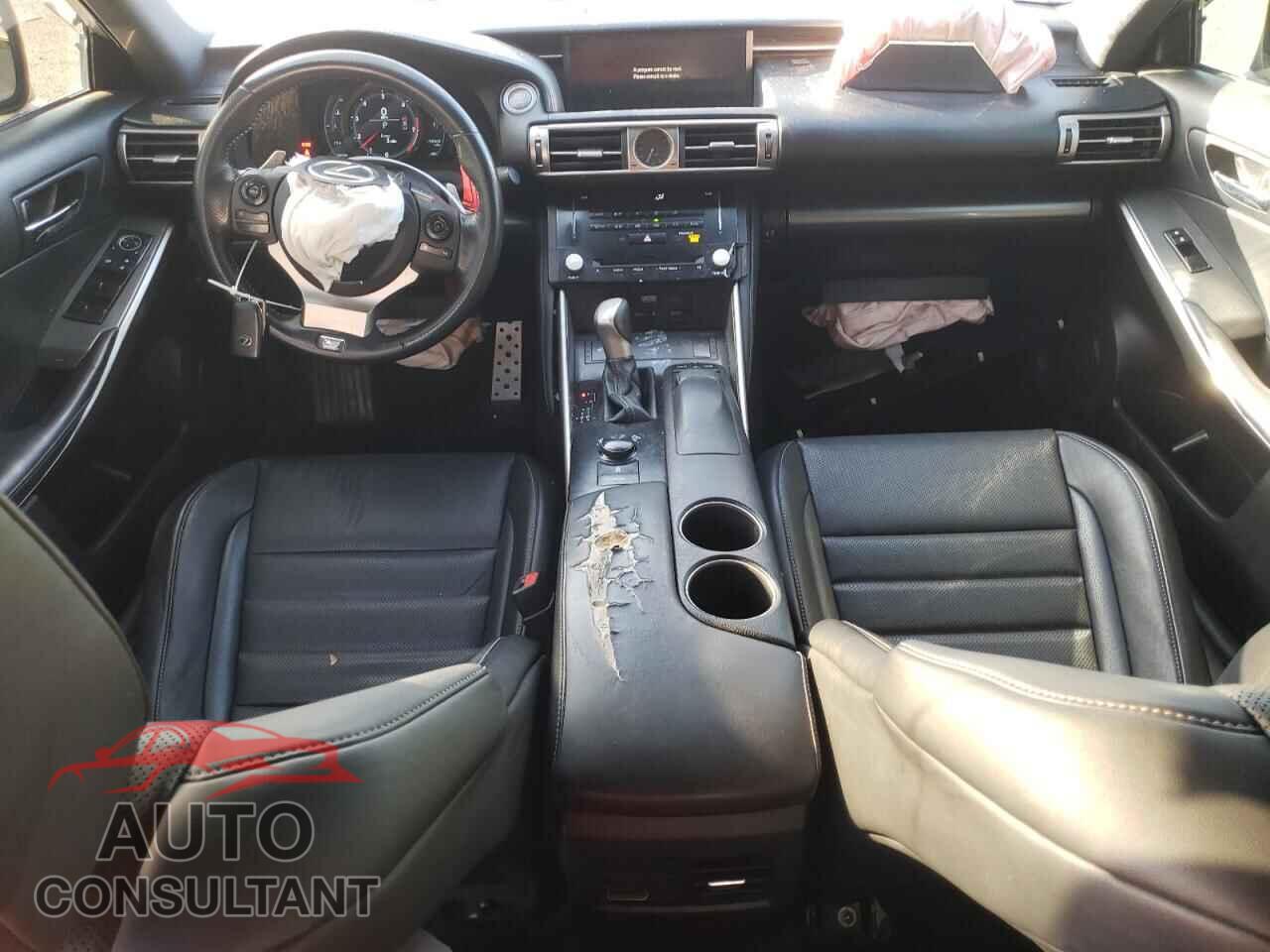 LEXUS IS 2014 - JTHBE1D20E5008880