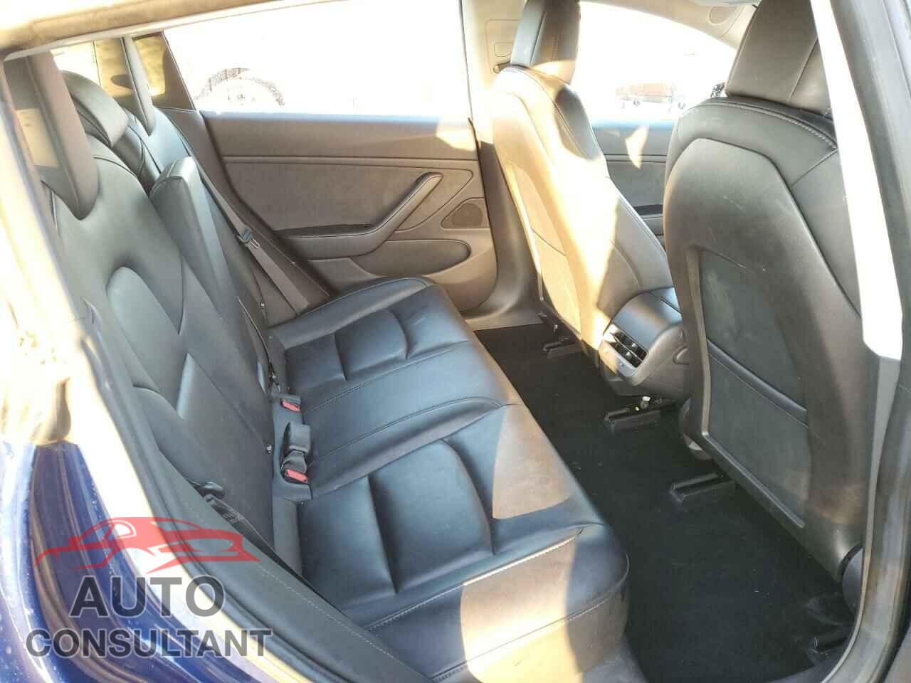 TESLA MODEL 3 2018 - 5YJ3E1EA5JF019619
