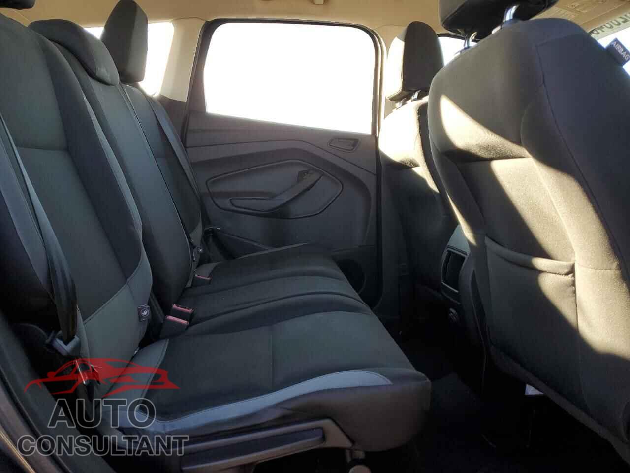 FORD ESCAPE 2016 - 1FMCU0F71GUB88631