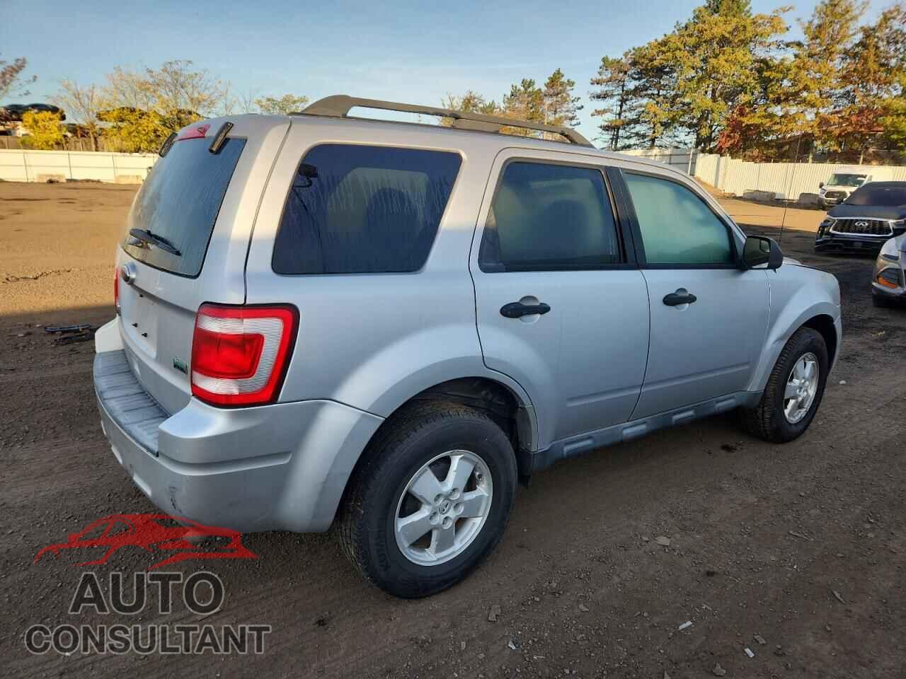 FORD ESCAPE 2011 - 1FMCU9DG9BKC38882