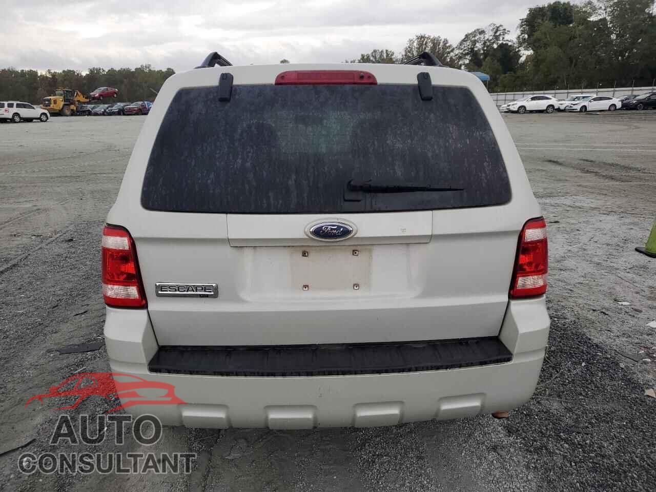 FORD ESCAPE 2009 - 1FMCU03729KB53468