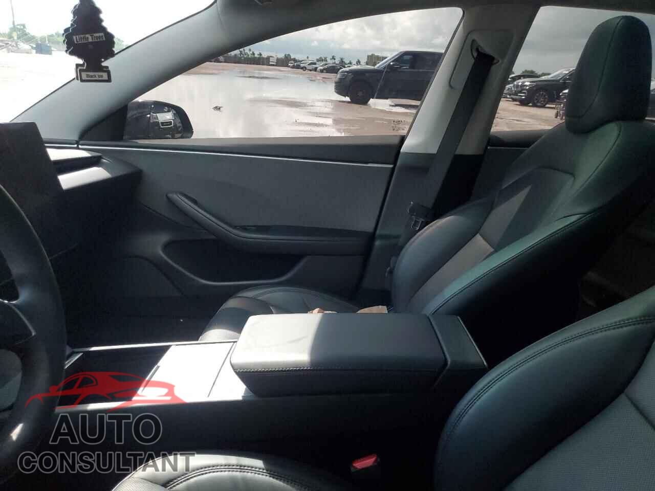 TESLA MODEL 3 2024 - 5YJ3E1EA7RF868372
