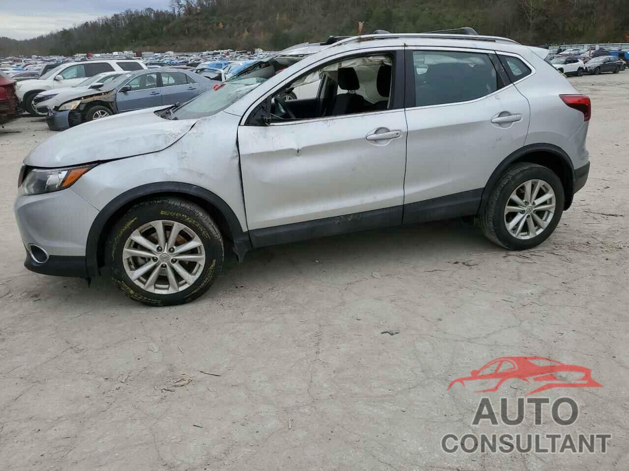 NISSAN ROGUE 2017 - JN1BJ1CP7HW003171