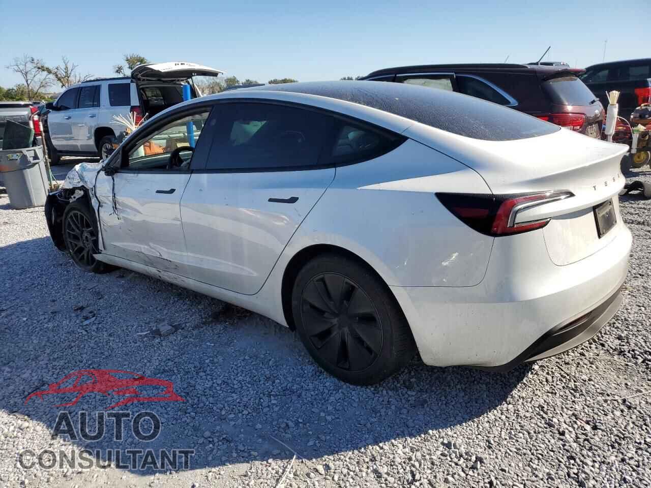 TESLA MODEL 3 2024 - 5YJ3E1EA8RF756468