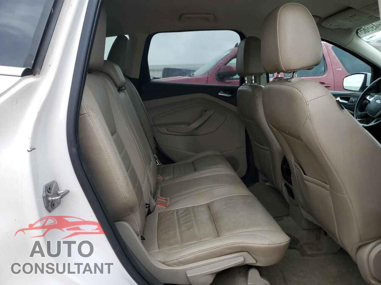 FORD ESCAPE 2014 - 1FMCU0J95EUA93012