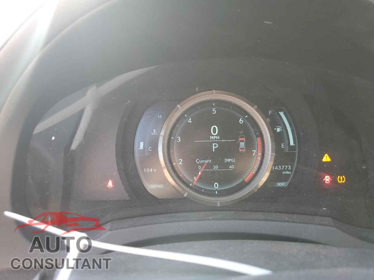 LEXUS IS 2015 - JTHBE1D22F5016545