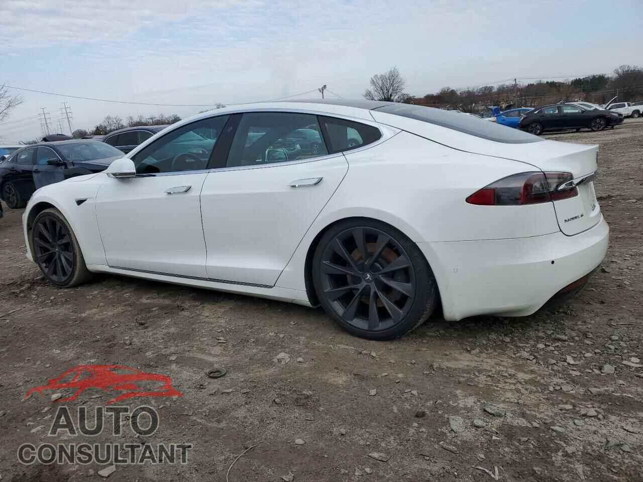 TESLA MODEL S 2018 - 5YJSA1E27JF260470