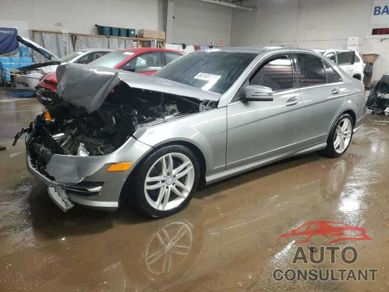 MERCEDES-BENZ C-CLASS 2013 - WDDGF8AB4DR282274