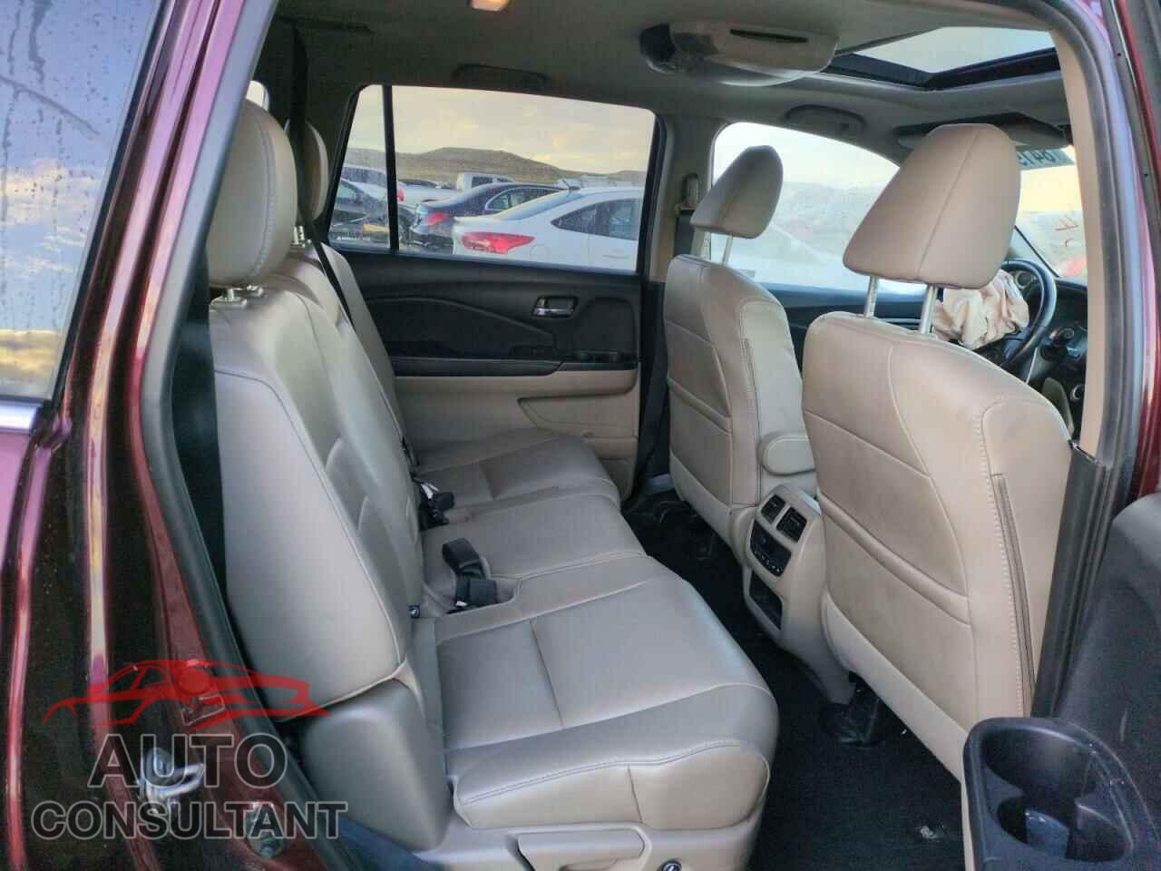HONDA PILOT 2018 - 5FNYF6H50JB033183