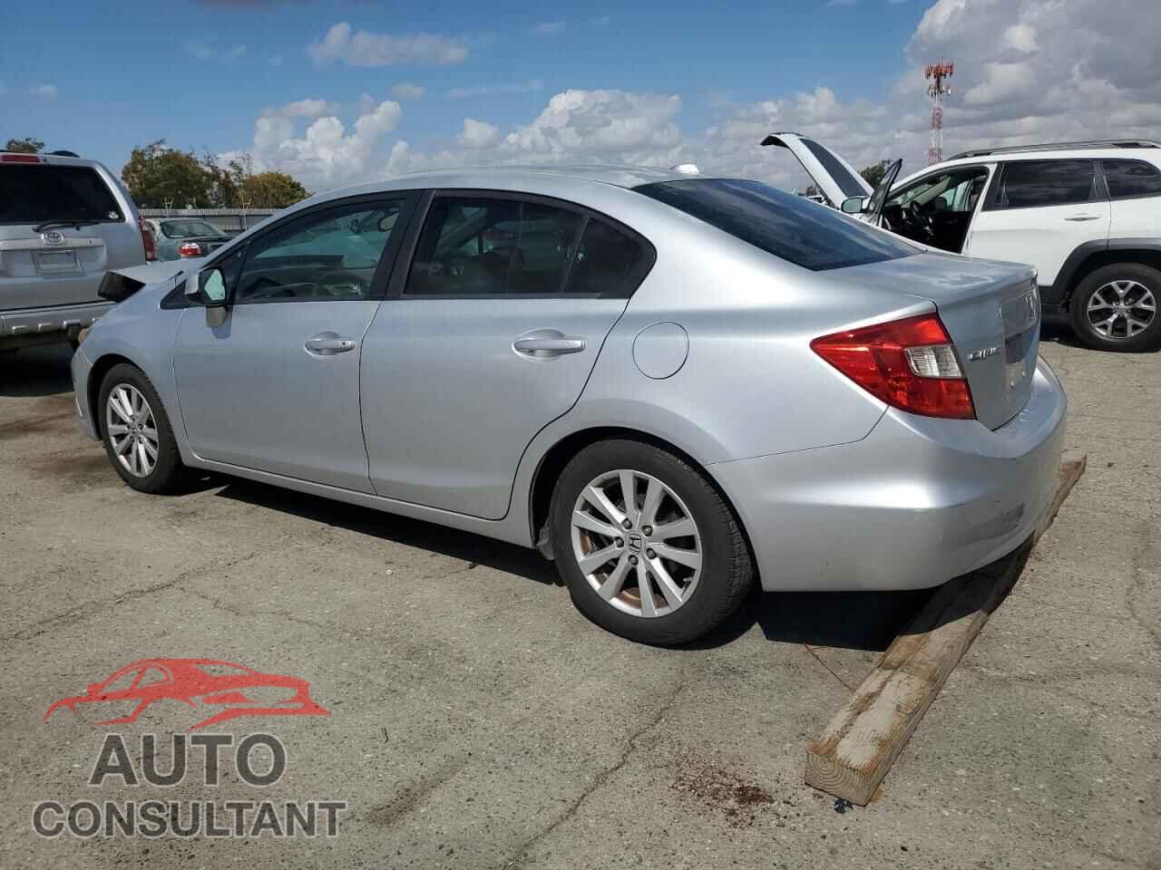 HONDA CIVIC 2012 - 2HGFB2F96CH523112