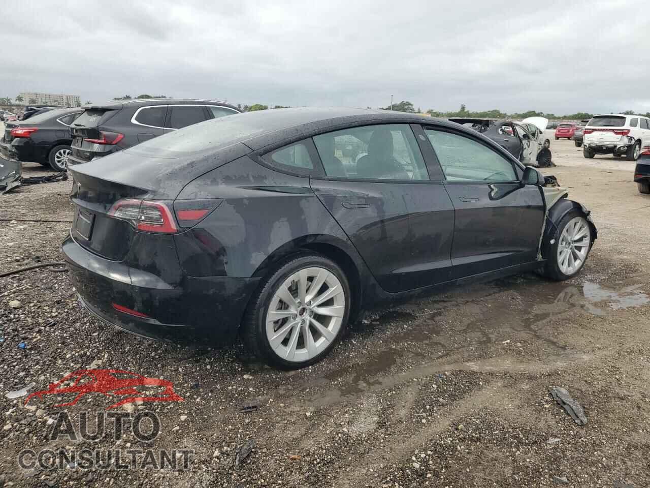TESLA MODEL 3 2022 - 5YJ3E1EA7NF372398