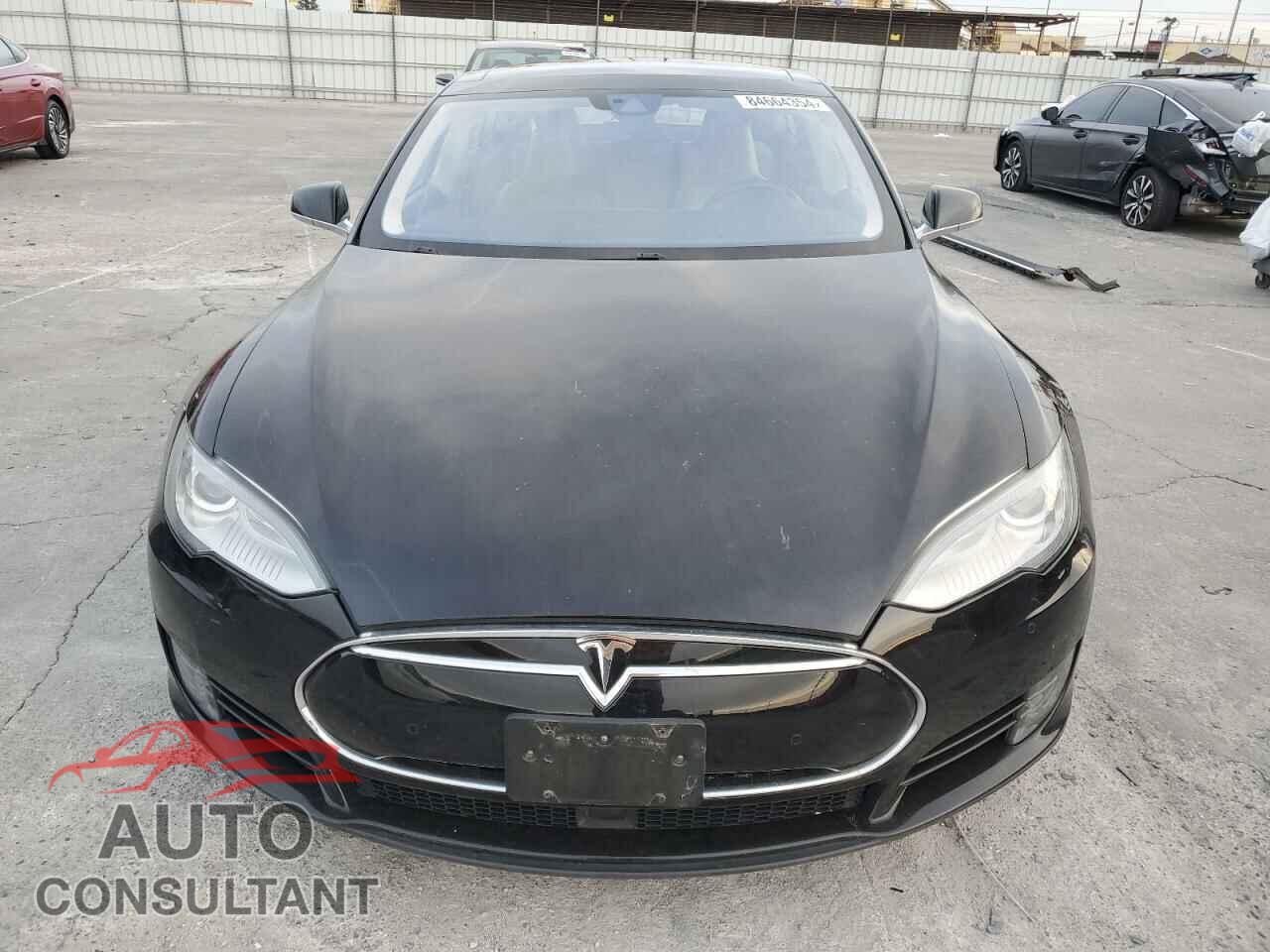 TESLA MODEL S 2015 - 5YJSA1H29FF083472