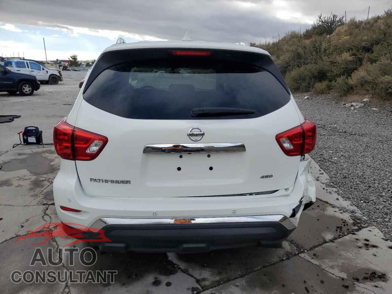 NISSAN PATHFINDER 2019 - 5N1DR2MM9KC632301