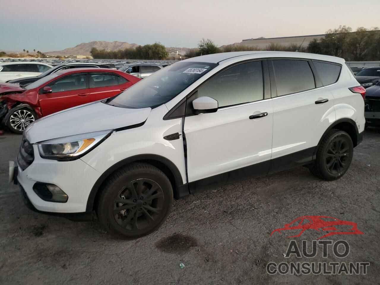 FORD ESCAPE 2019 - 1FMCU0GD8KUB05239