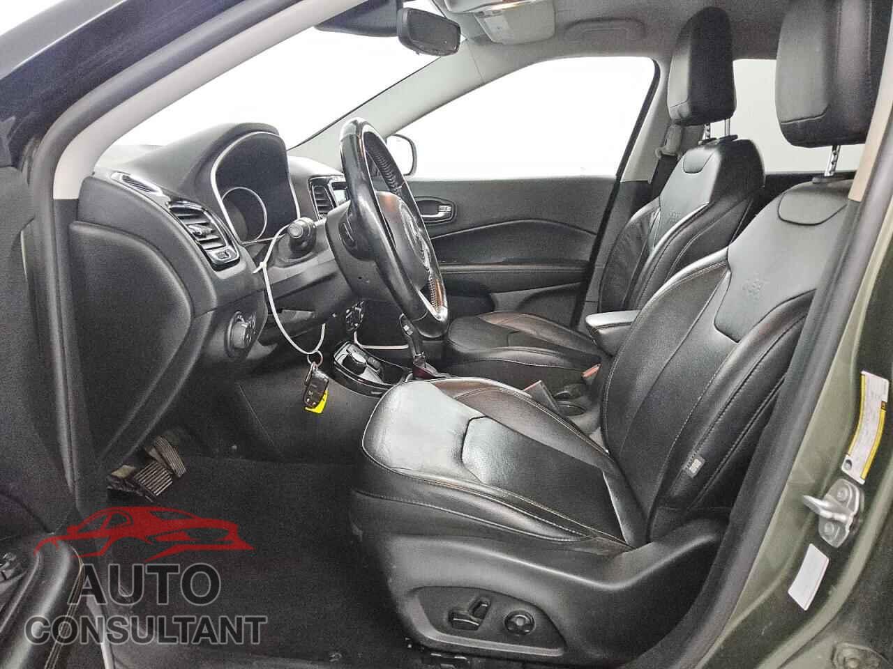 JEEP COMPASS 2021 - 3C4NJDCB6MT506576