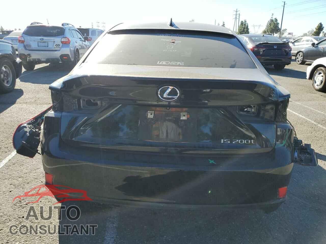 LEXUS IS 2016 - JTHBA1D20G5013012