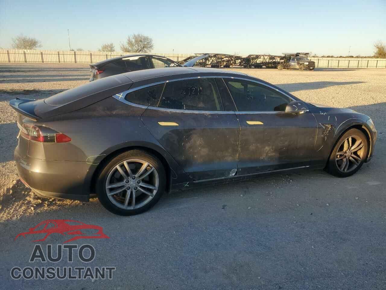 TESLA MODEL S 2014 - 5YJSA1S14EFP52794