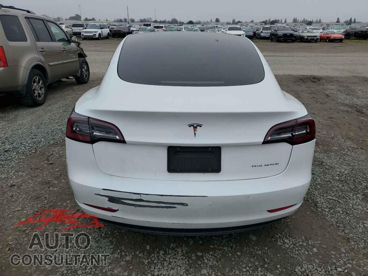 TESLA MODEL 3 2021 - 5YJ3E1EB4MF004266