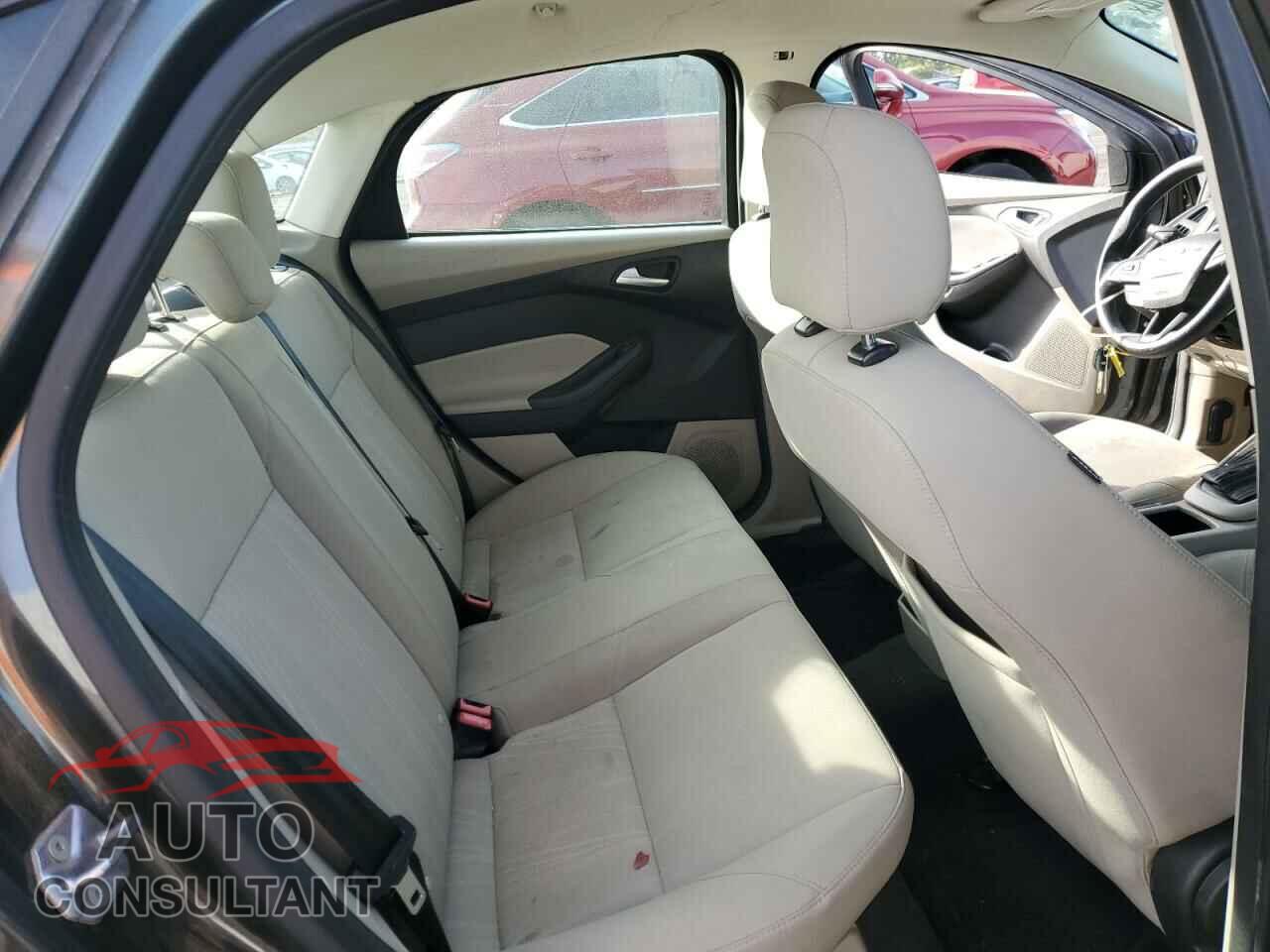 FORD FOCUS 2016 - 1FADP3F26GL398692