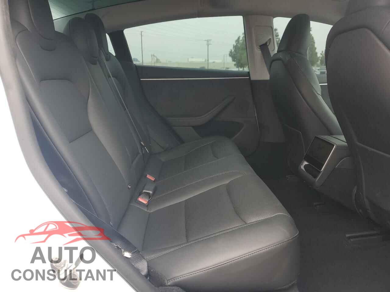 TESLA MODEL 3 2024 - 5YJ3E1EB5RF734095