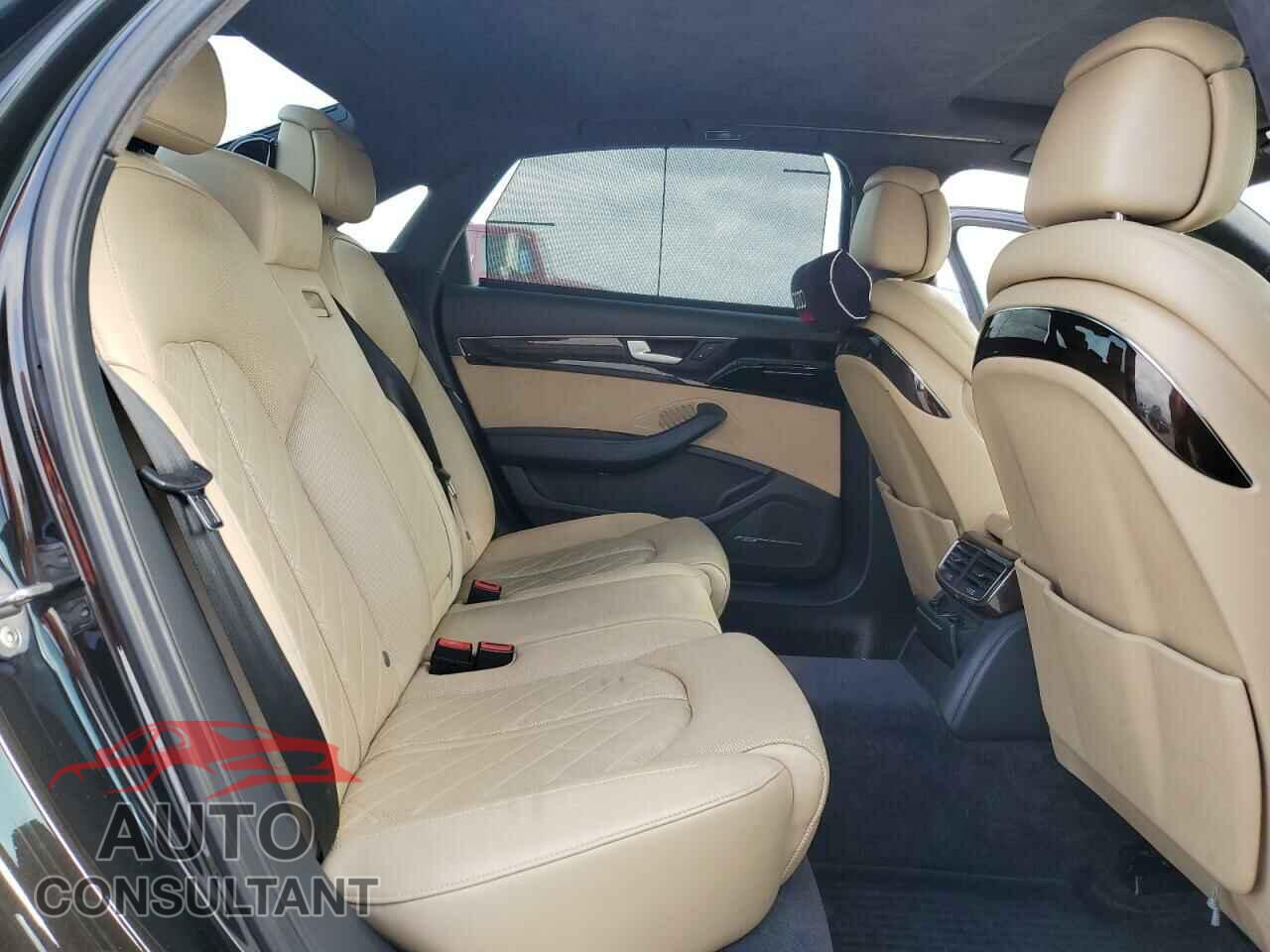 AUDI A8 2014 - WAURMAFD1EN003301
