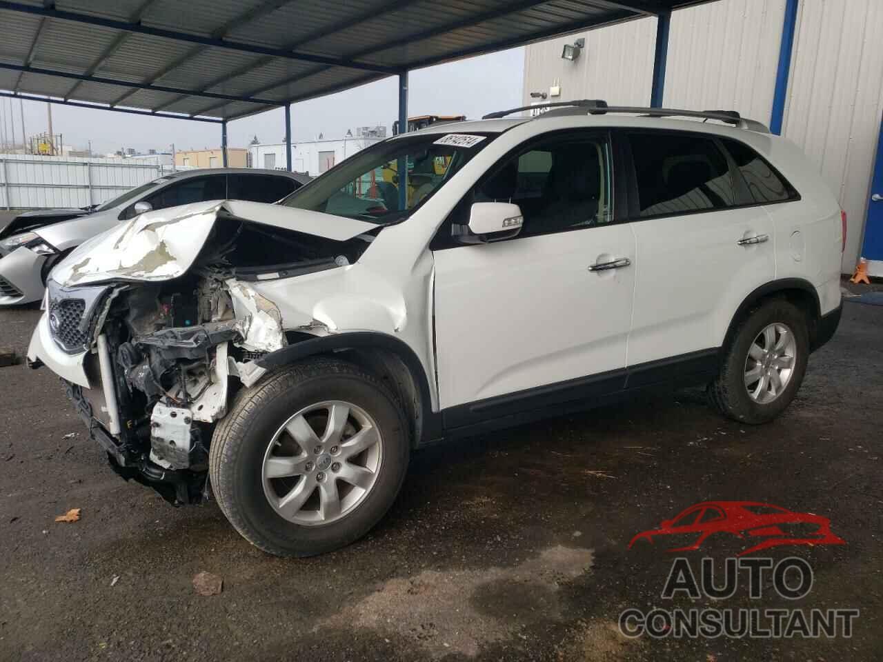 KIA SORENTO 2013 - 5XYKT3A64DG411664