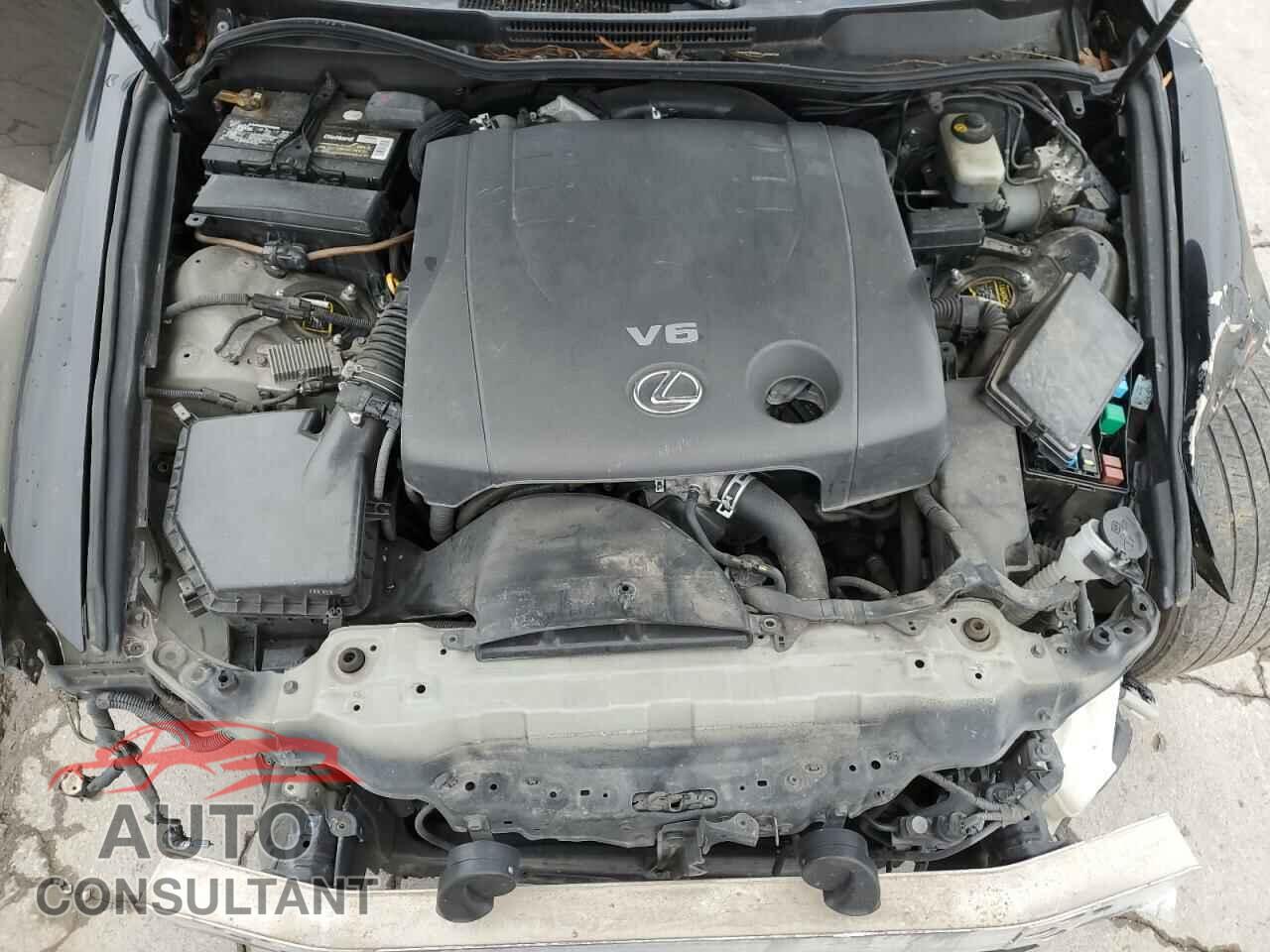 LEXUS IS 2011 - JTHBF5C28B5155532