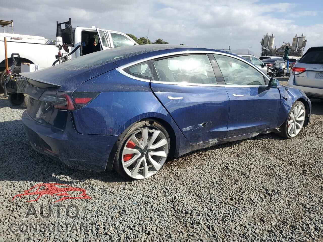 TESLA MODEL 3 2018 - 5YJ3E1EB4JF074247