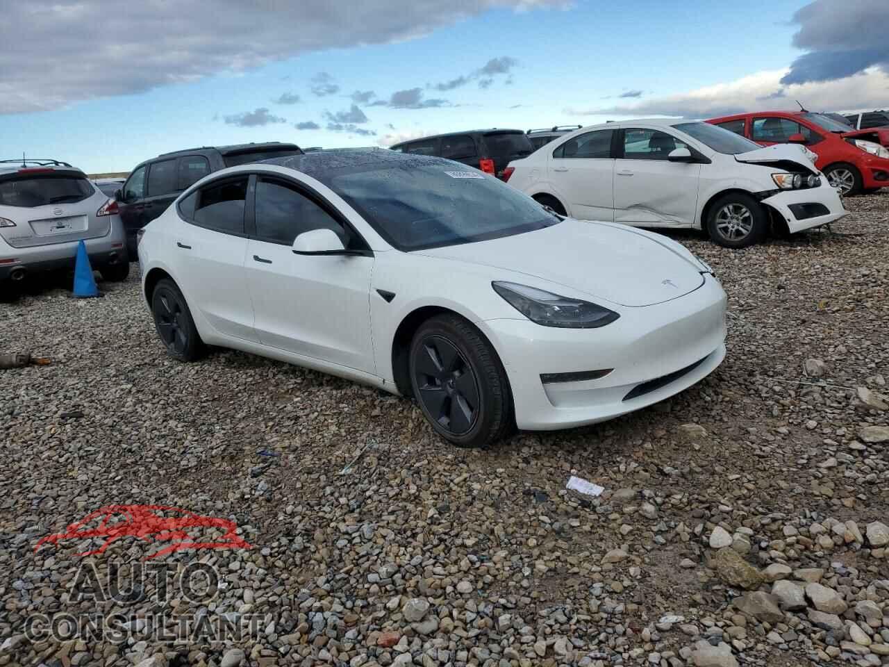 TESLA MODEL 3 2022 - 5YJ3E1EB9NF207087
