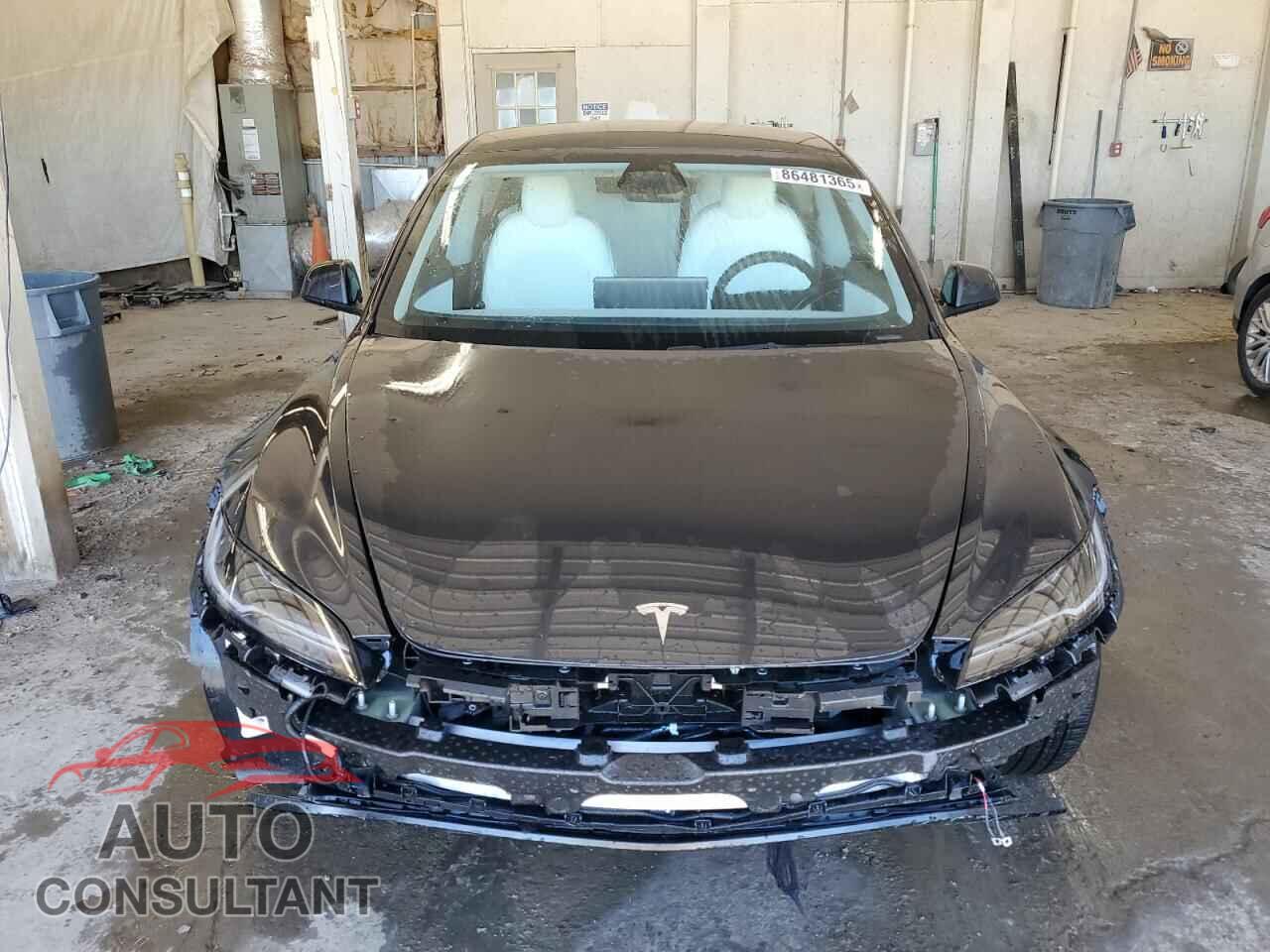 TESLA MODEL 3 2025 - 5YJ3E1EB4SF016589