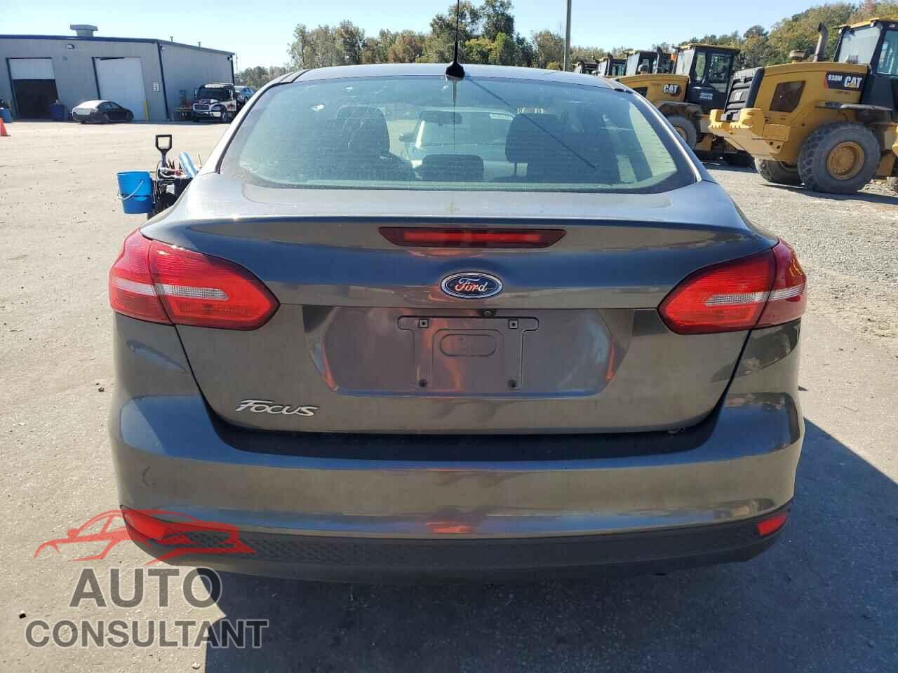 FORD FOCUS 2017 - 1FADP3E20HL253067