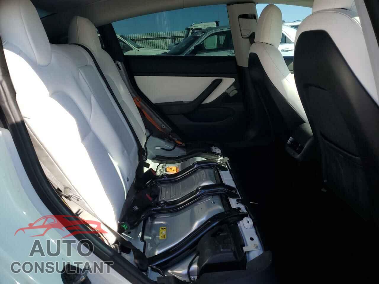 TESLA MODEL 3 2018 - 5YJ3E1EB9JF096826