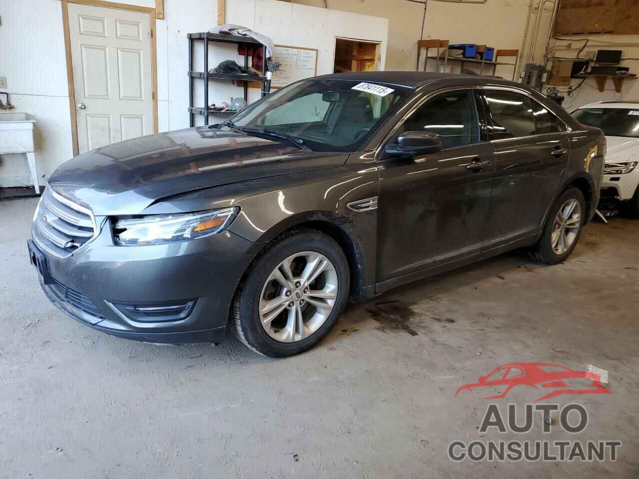 FORD TAURUS 2018 - 1FAHP2E81JG114161