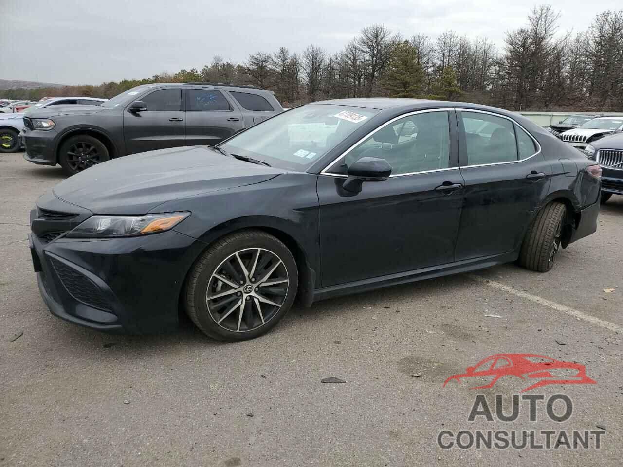 TOYOTA CAMRY 2024 - 4T1G11BKXRU120809