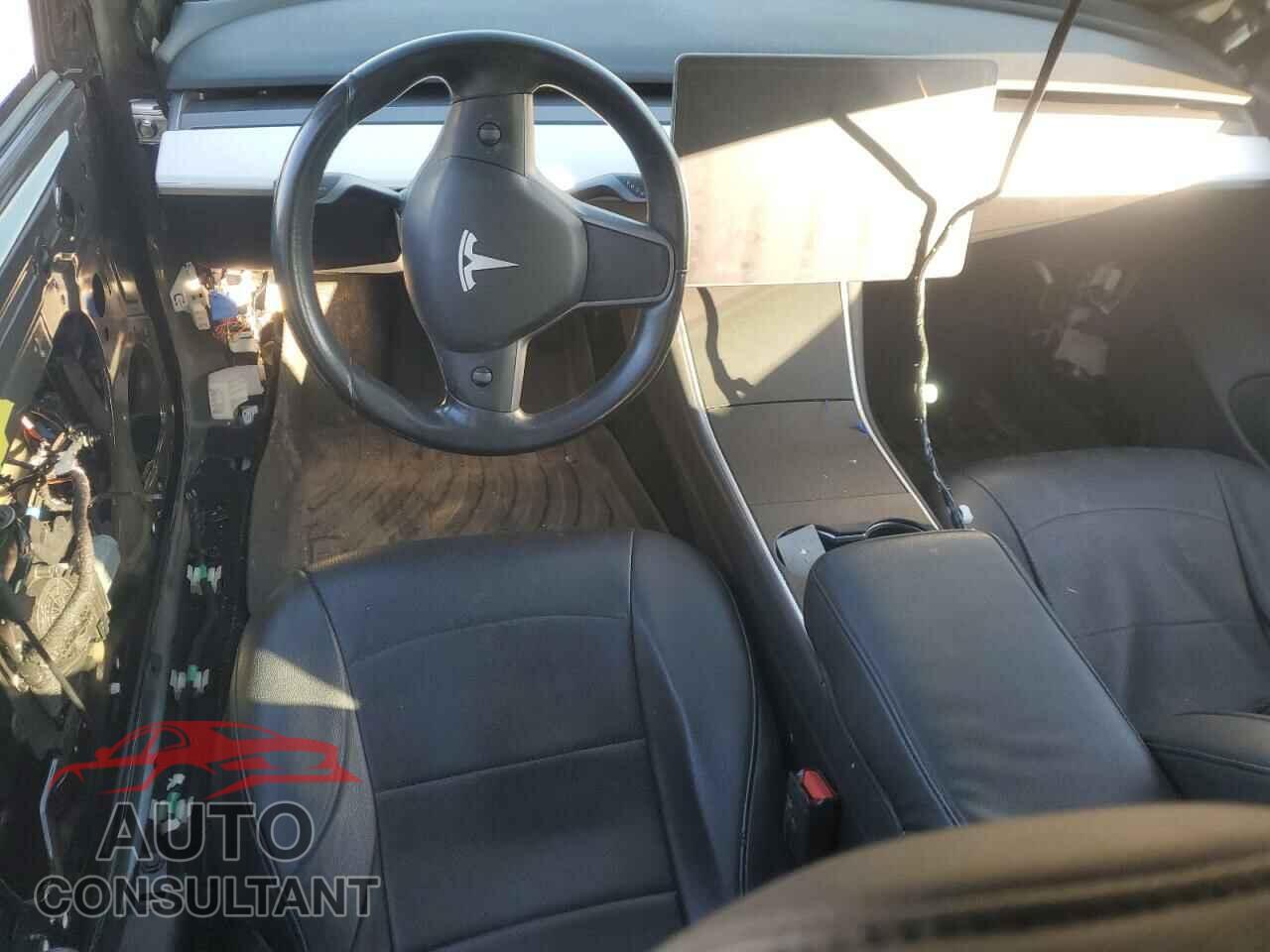 TESLA MODEL 3 2019 - 5YJ3E1EA9KF301697