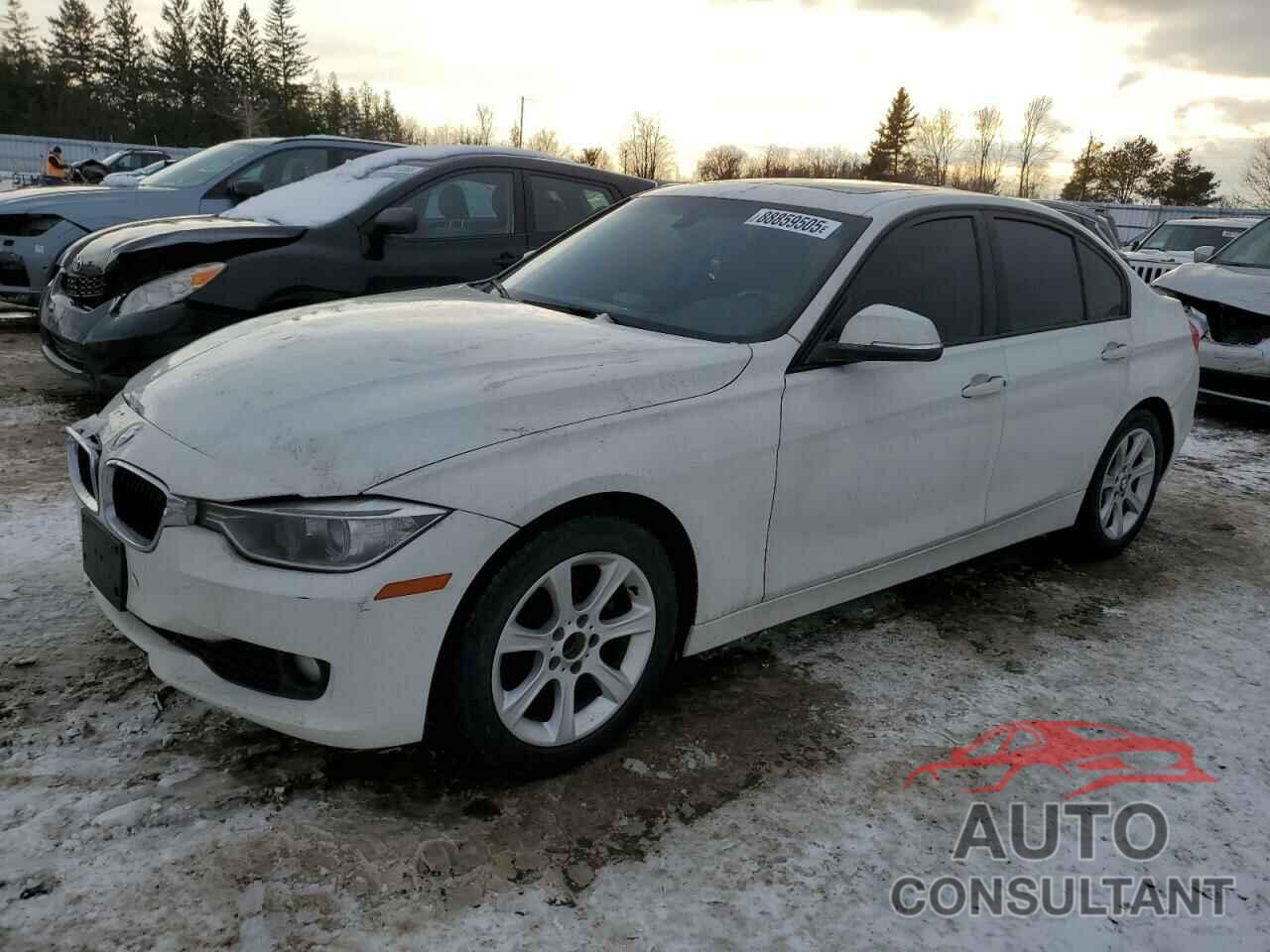 BMW 3 SERIES 2012 - WBA3B1C59CF460907