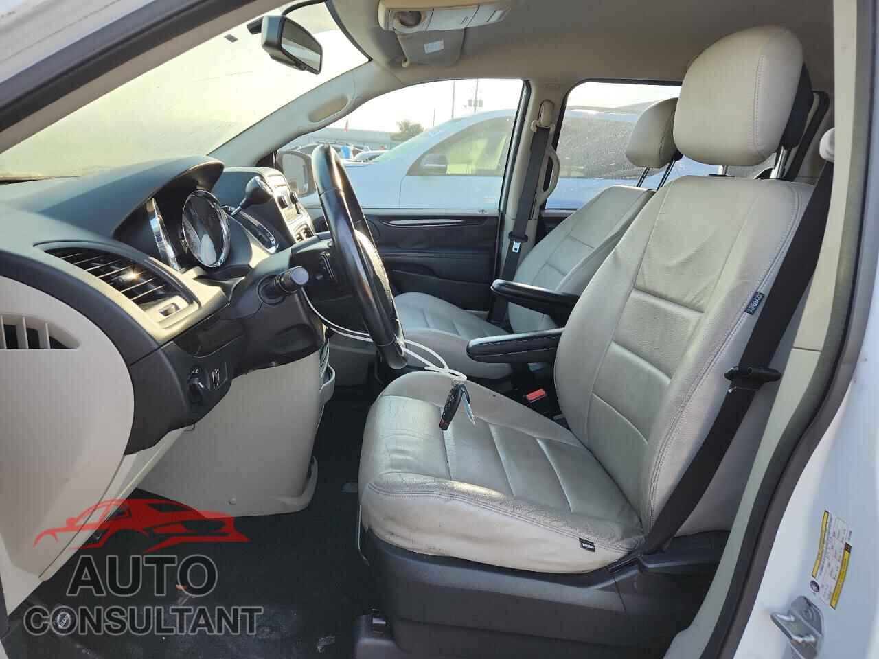 DODGE CARAVAN 2015 - 2C4RDGBG9FR724699