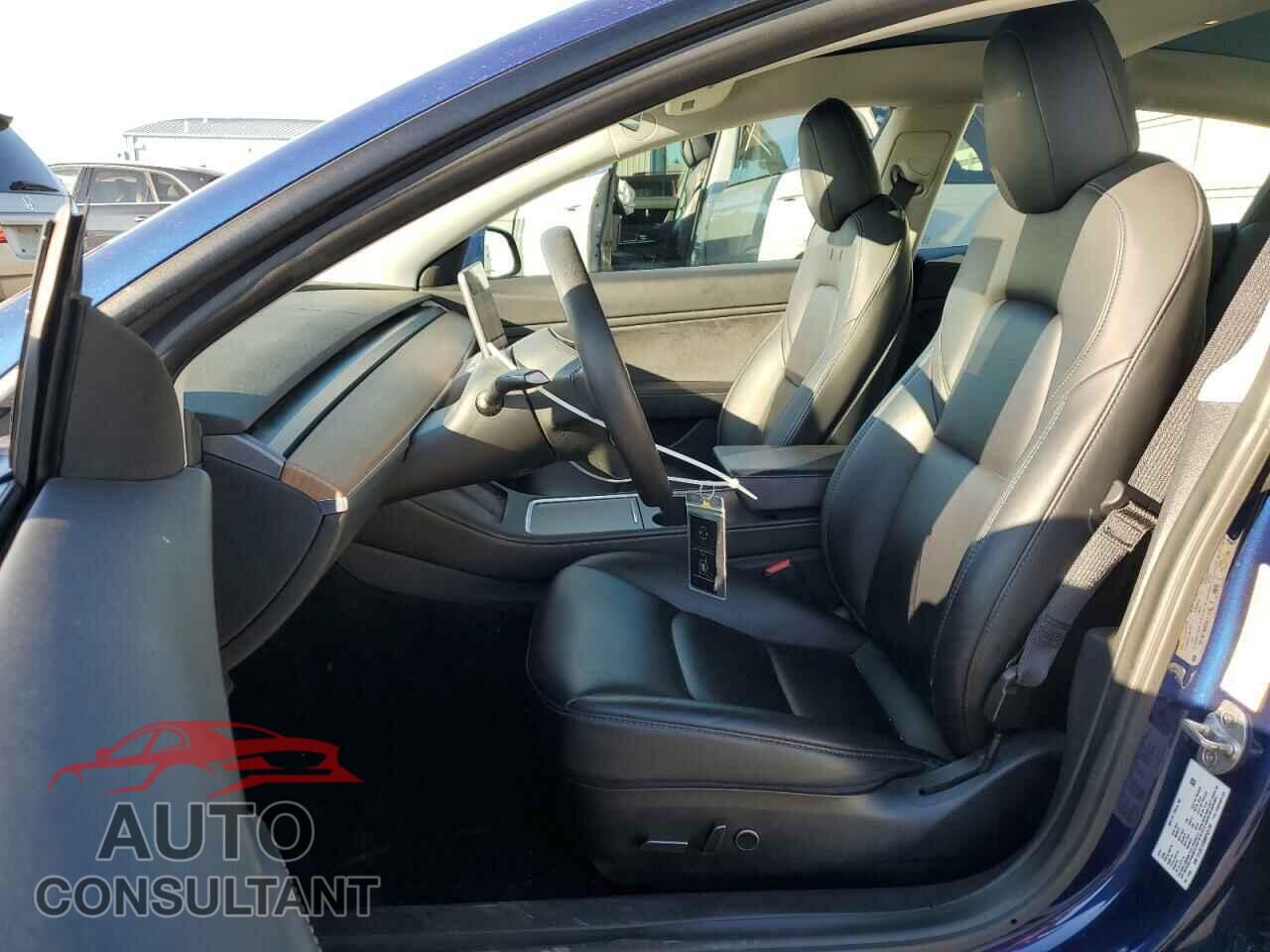 TESLA MODEL 3 2021 - 5YJ3E1EB9MF923759