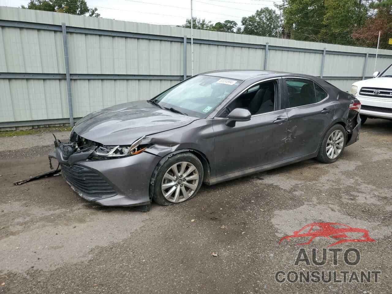 TOYOTA CAMRY 2018 - 4T1B11HK6JU656081