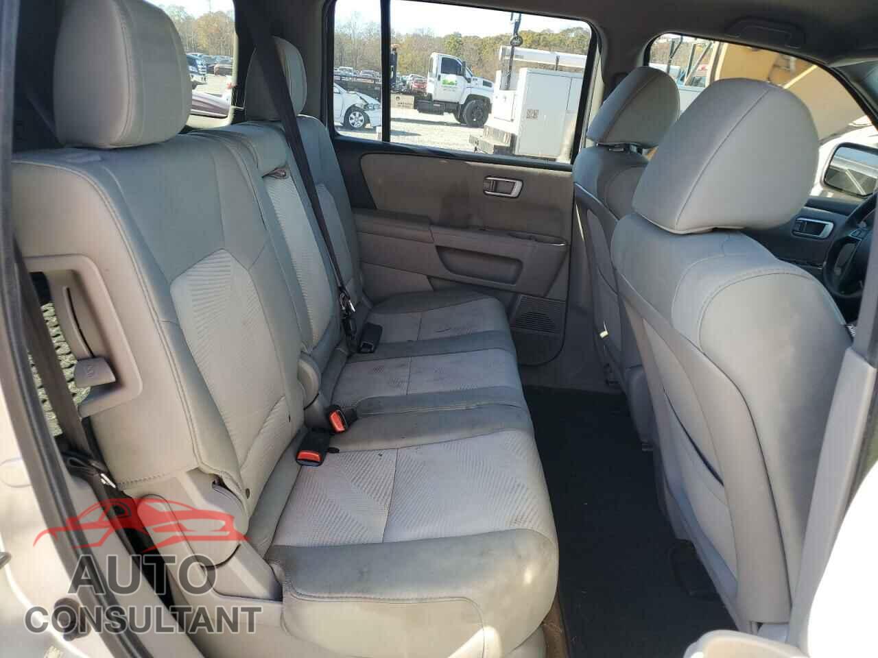 HONDA PILOT 2013 - 5FNYF3H27DB017619