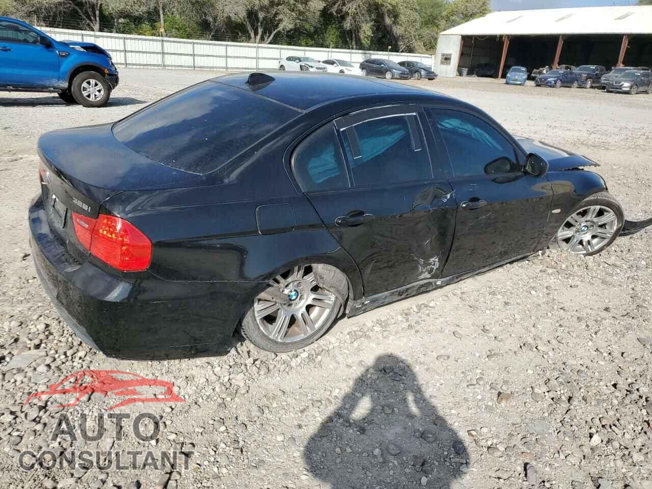BMW 3 SERIES 2011 - WBAPH7C55BE678480