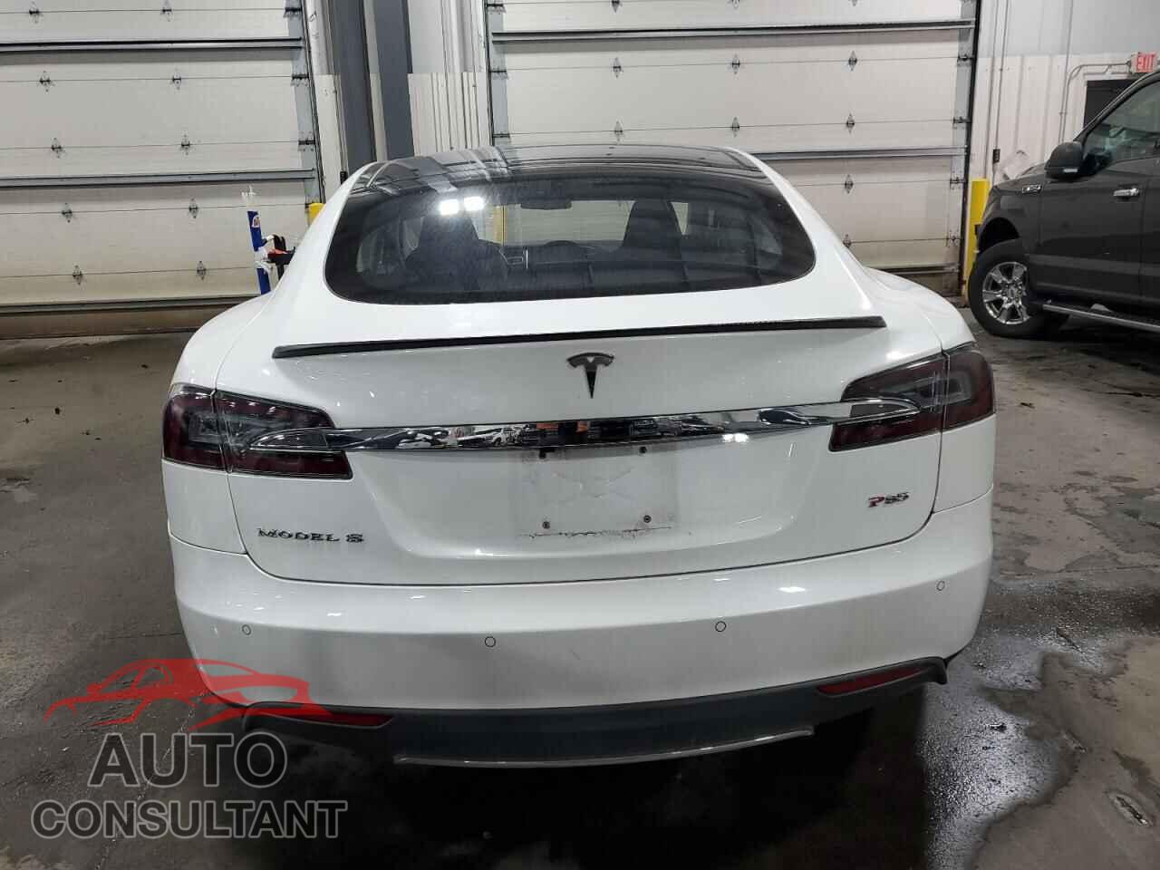 TESLA MODEL S 2014 - 5YJSA1H16EFP35616